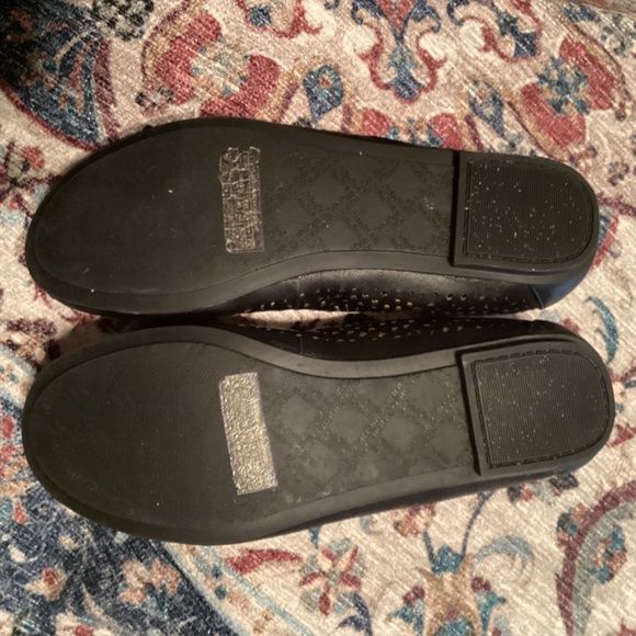 Vionic - Picture 3 of 6